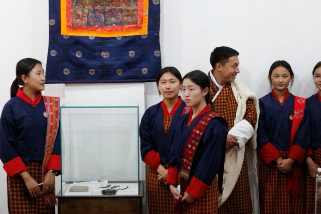 student_heirloom_bhutan_museum